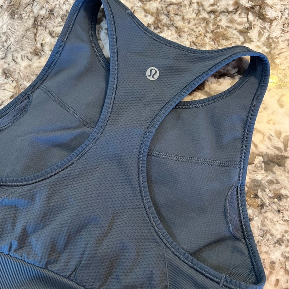 Lululemon Size 6 Ebb to Train Sports Bra Medium Support Blue Athletica Activewea - Picture 5 of 7